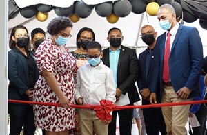 Floor It Guyana launches new showroom