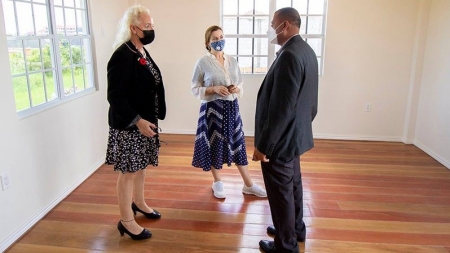 UK delegation tours young professionals, low-income housing units